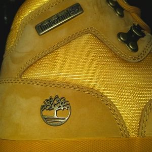 TIMBERLAND BOOTS